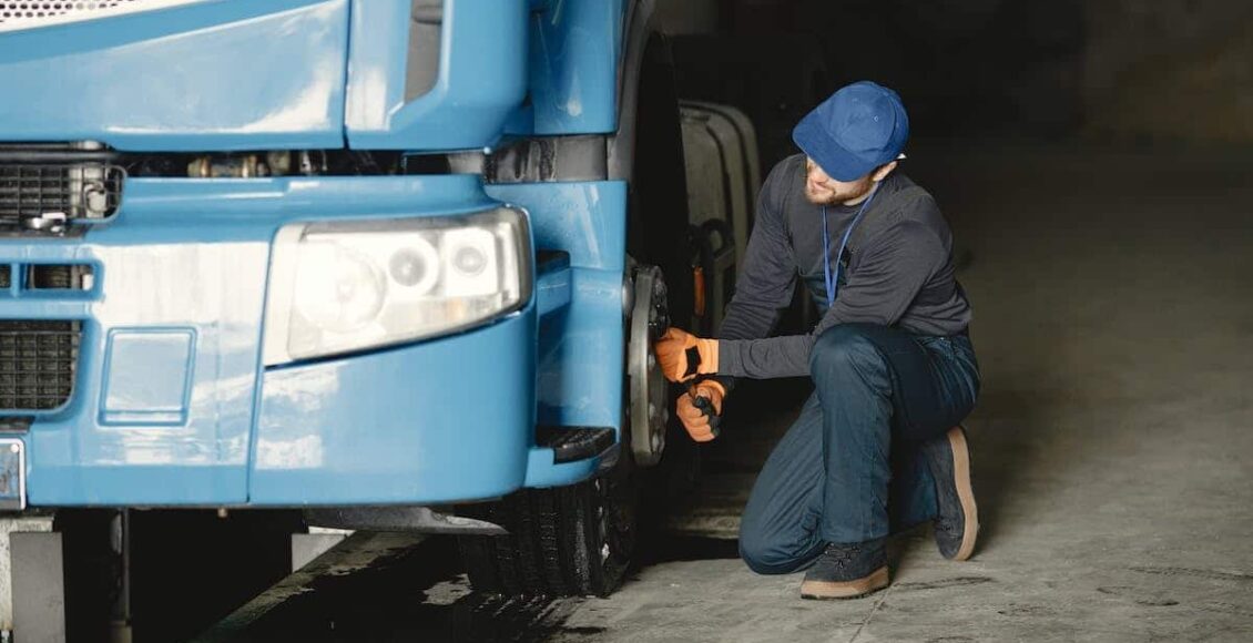 Comment bien entretenir un camion 11m3 - Auto Moto Pneu