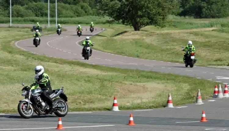 Le prix du permis moto à quoi faut-il s'attendre