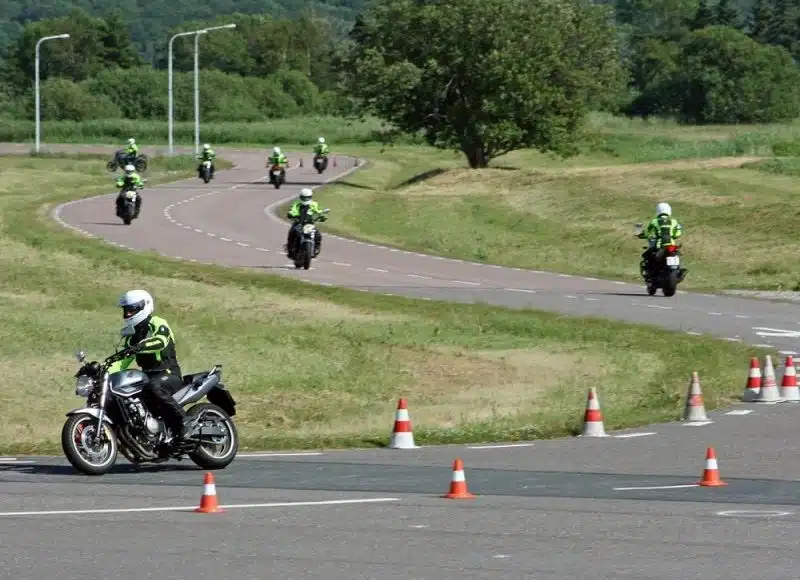 Le prix du permis moto à quoi faut-il s'attendre