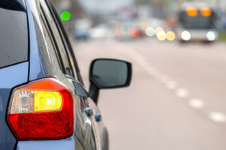 Pièces détachées d'occasion pour voiture sans permis : comment les choisir pour optimiser votre budget ?